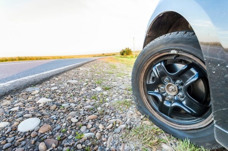 How to Avoid Tyre Punctures and Blowouts